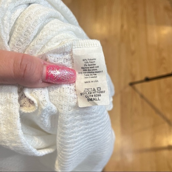 2/$25 Hopely White Leopard Cheetah Animal Print Star Oversized Stretchy Shirt S - Picture 13 of 15